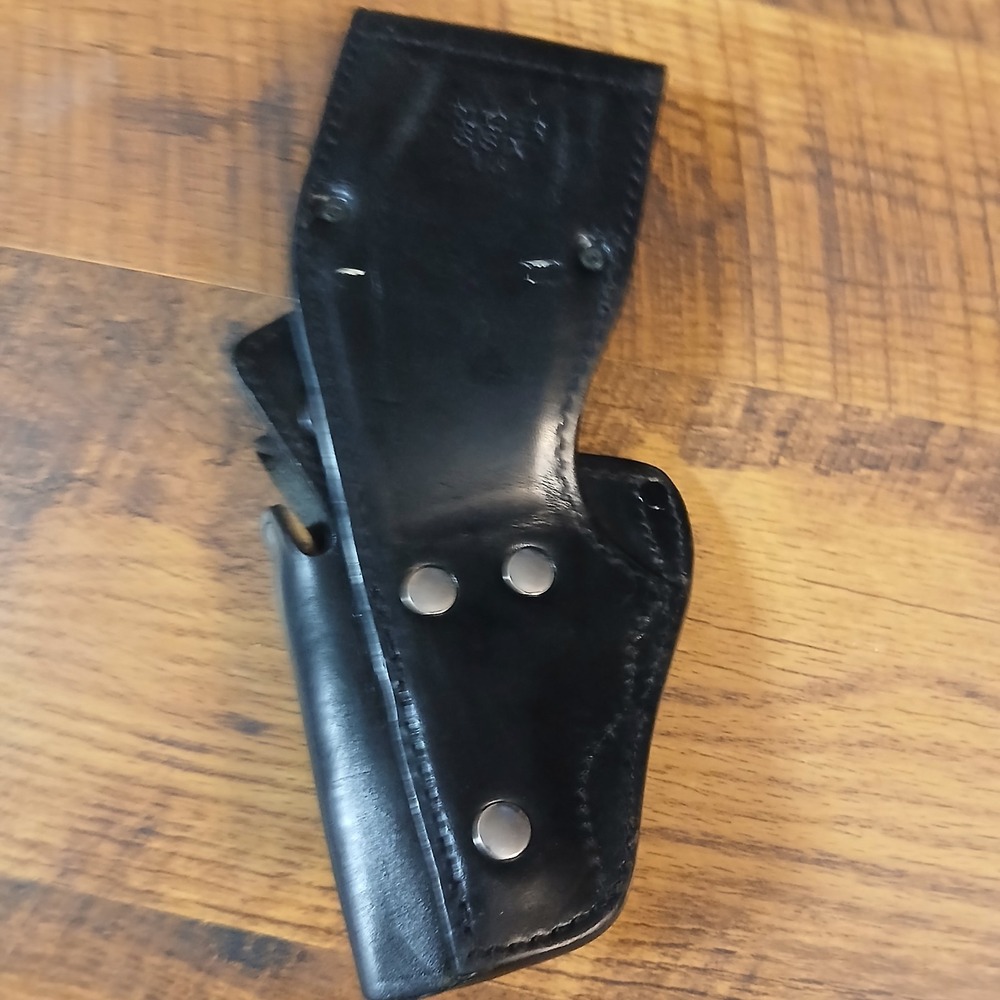 Unbranded Ruger S/Six A/8 Black Leather Holster Handgun Revolver - Picture 2 of 10